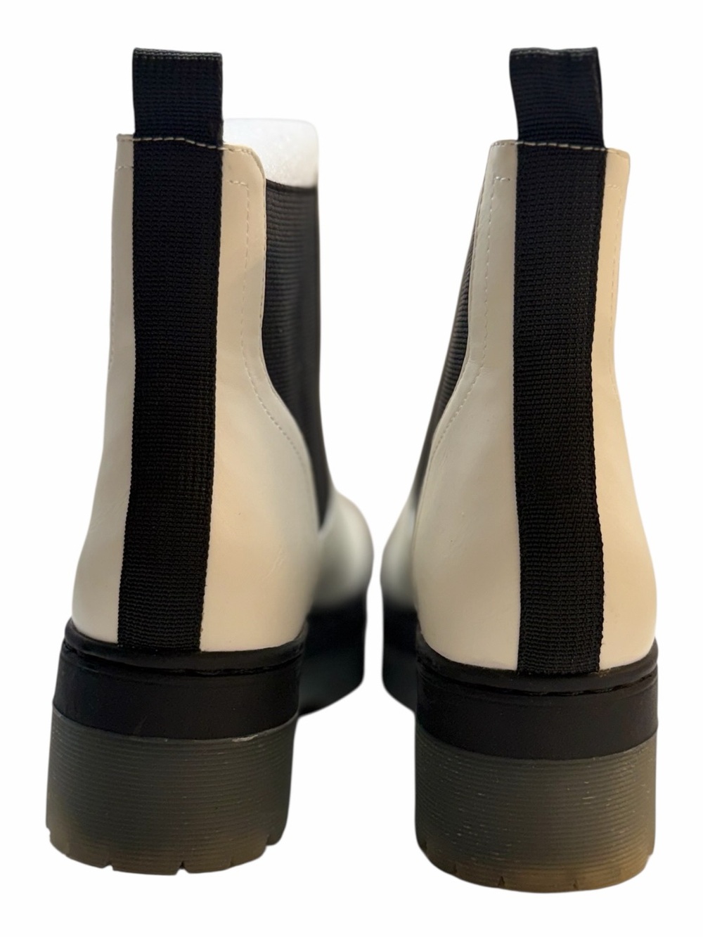 MIA Cayson White Platform Chelsea Boots Lug Sole NWOB Women’s Size 6 - Picture 5 of 8